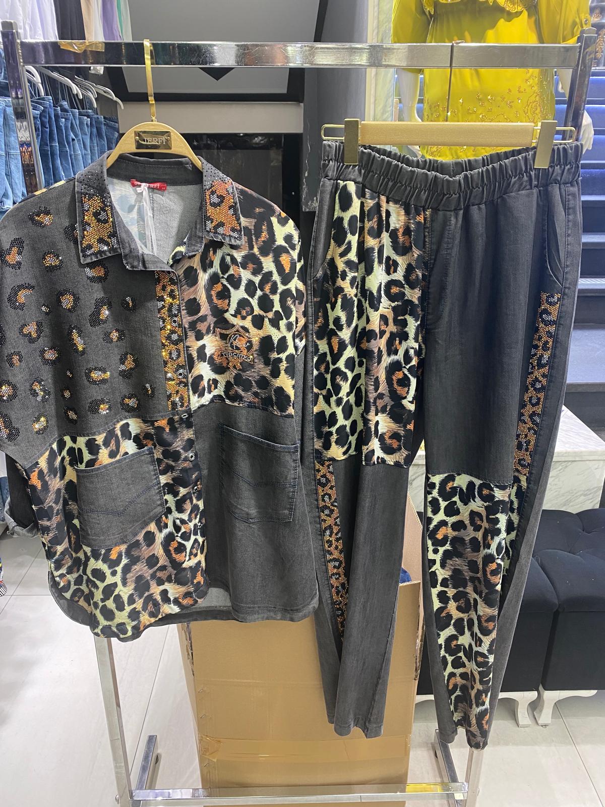 10.15.25 Pants set cheetah print black denim