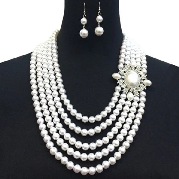 5.25.25 Necklace set pearl strands w/ design
