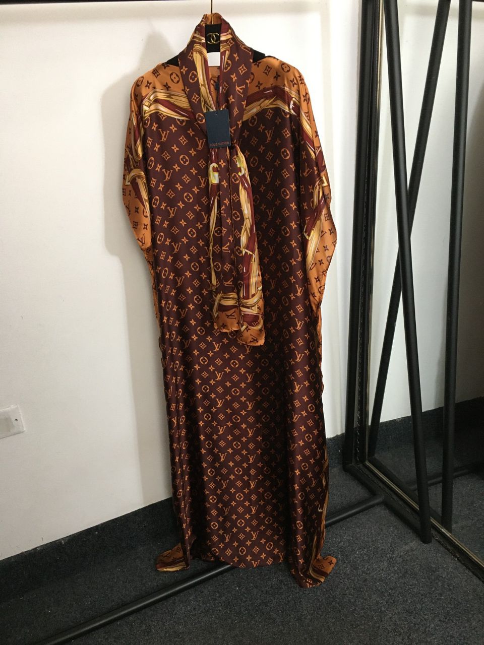 10.22.25 Kaftan fashion silky OS