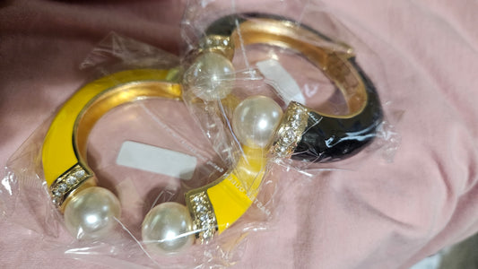 6.4.25 Bangle henge w 2 pearls