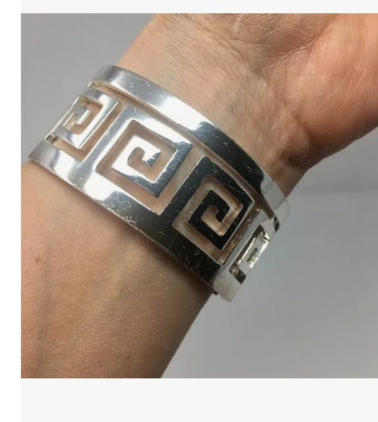 8.5.25 Bangles Greek style