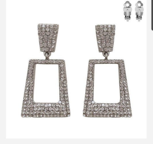 7.1.25 Earring clipon rhinestone square