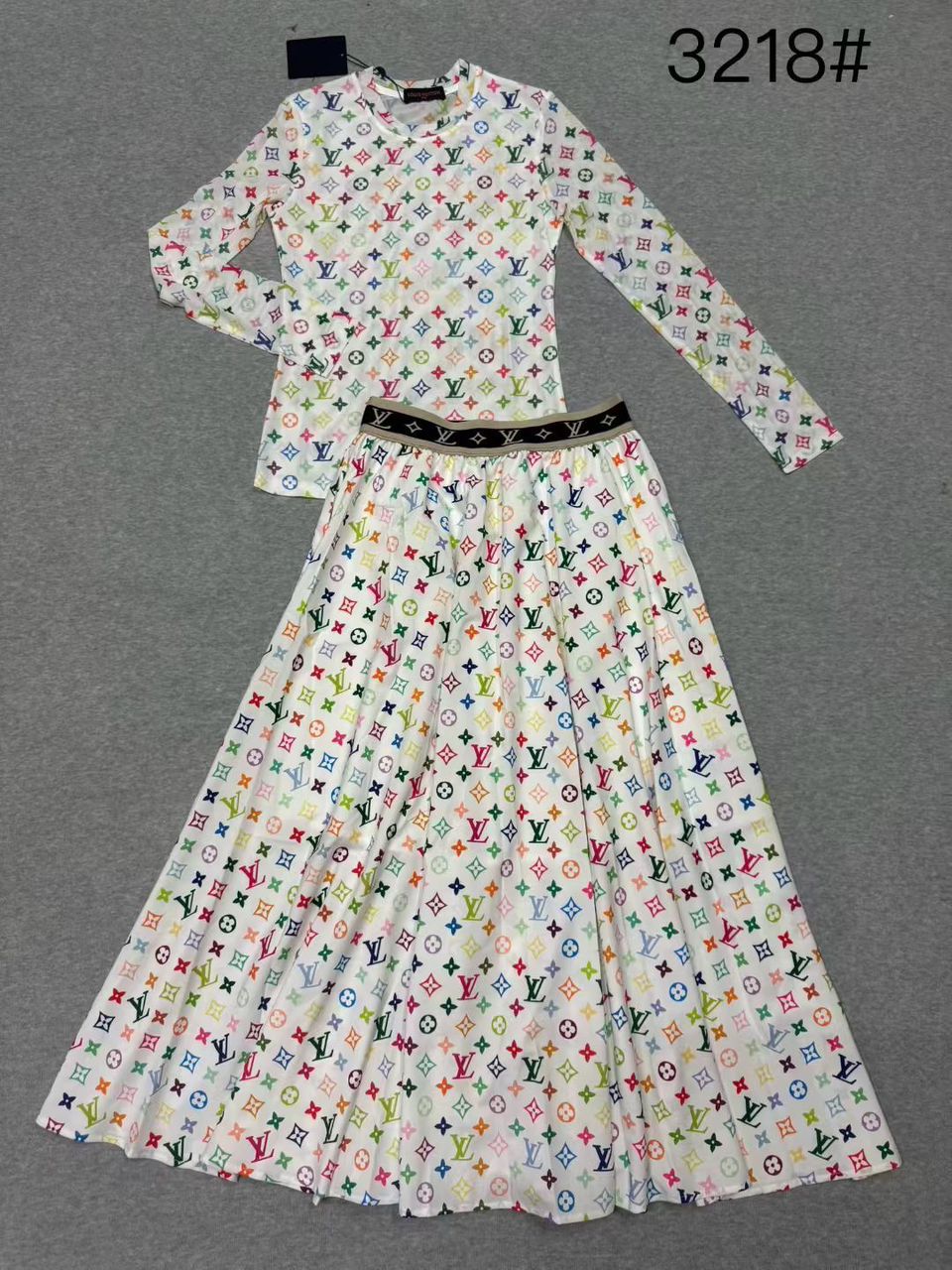 10.24.25 Skirt Set L design 2pc skirt set white L blue 1x