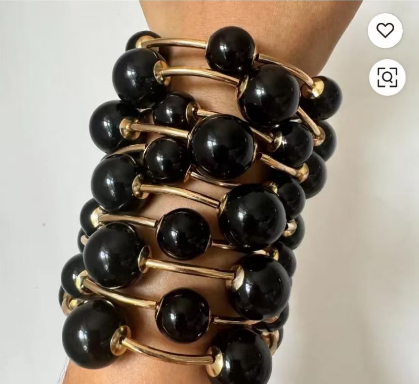 1.12.26 Bubble beaded bracelet