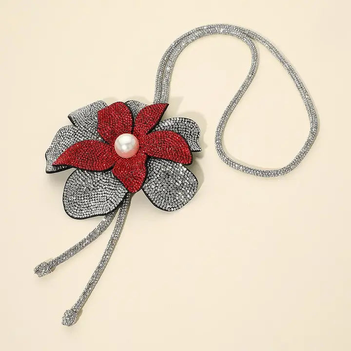 7.2.26 Necklace bold flower necklace