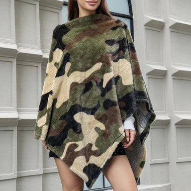10.3.25 Poncho Camo pullover  OS