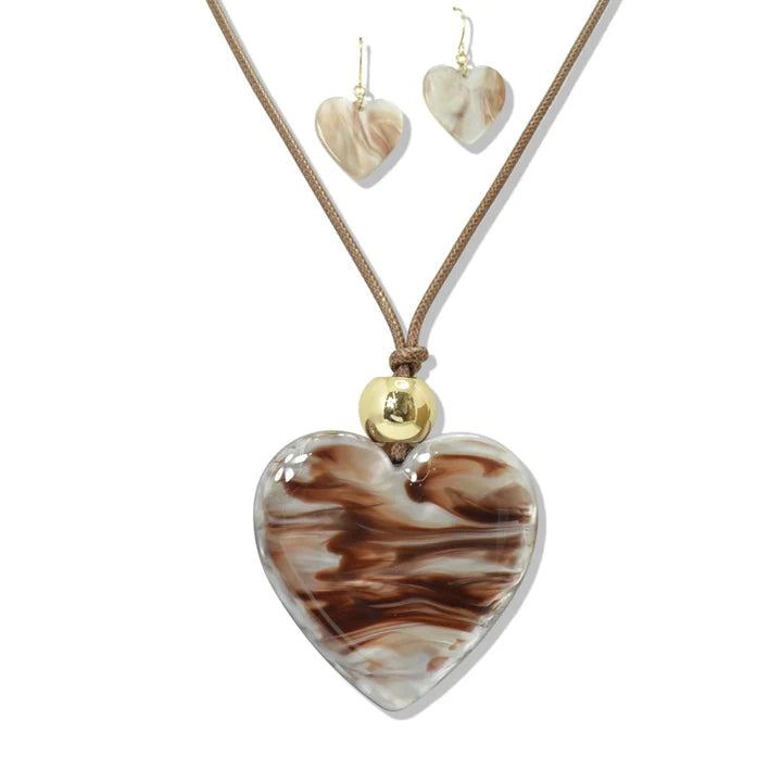 7.1.26 CELLULOID ACEATE HEART PENDANT Long