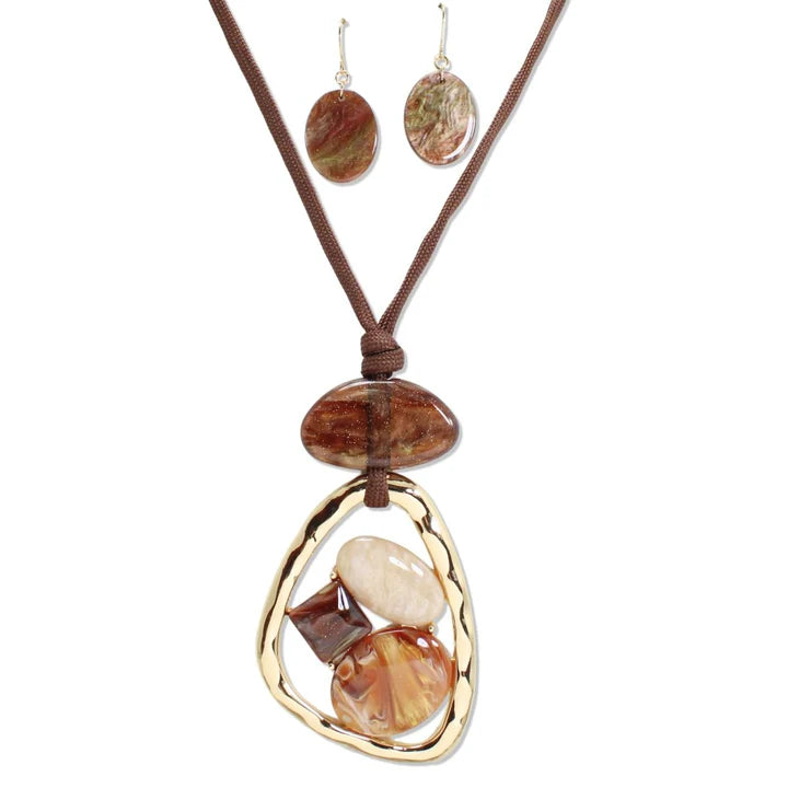 7.1.26 Necklace GEOMETRIC MARBLED RESIN PENDANT