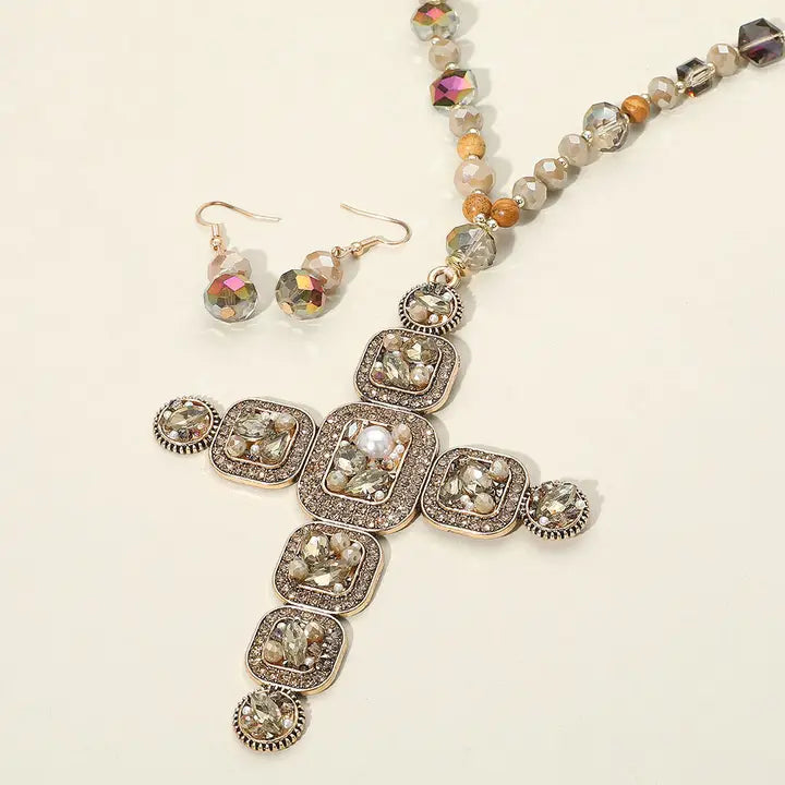 5.15.26 Necklace beaded cross long bead 36 length topaz
