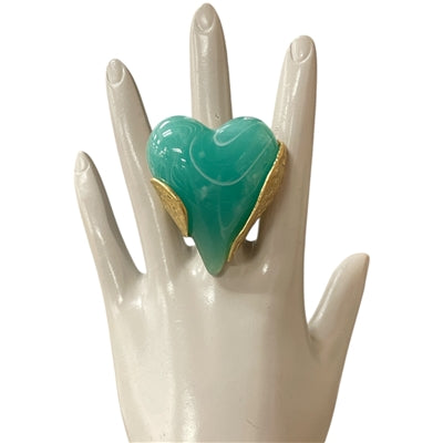 3.3.26 Necklace set turquoise heart trimmed in gold