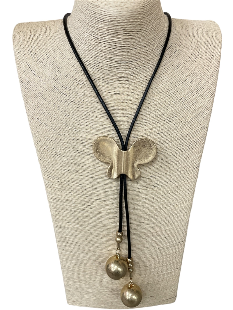 8.5.26 Necklace Drool necklace on rope