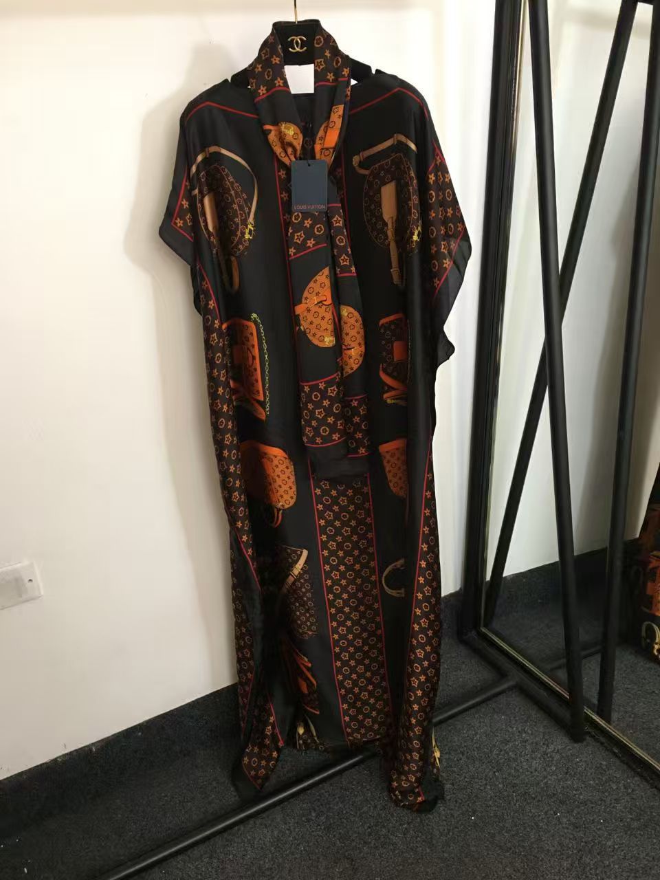 10.22.25 Kaftan fashion silky OS