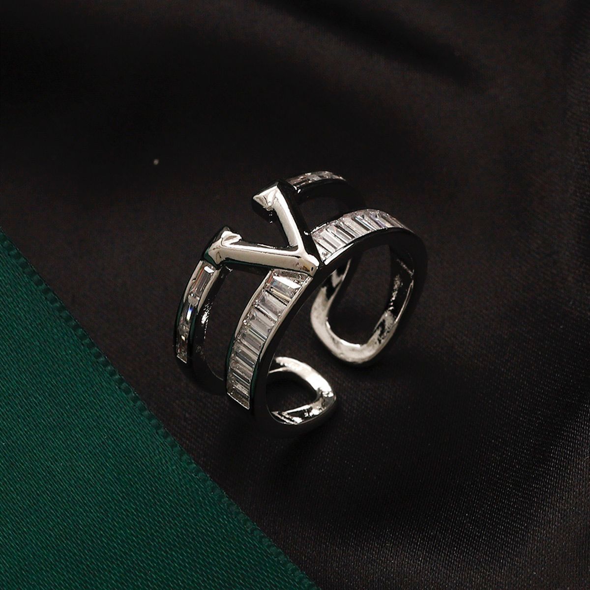 9.3.25 Ring V bling adjustable