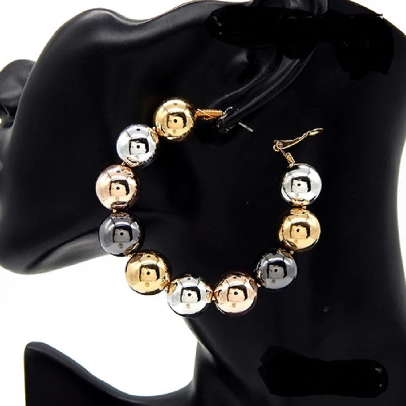 8.1.24 Earrrings tri color beaded