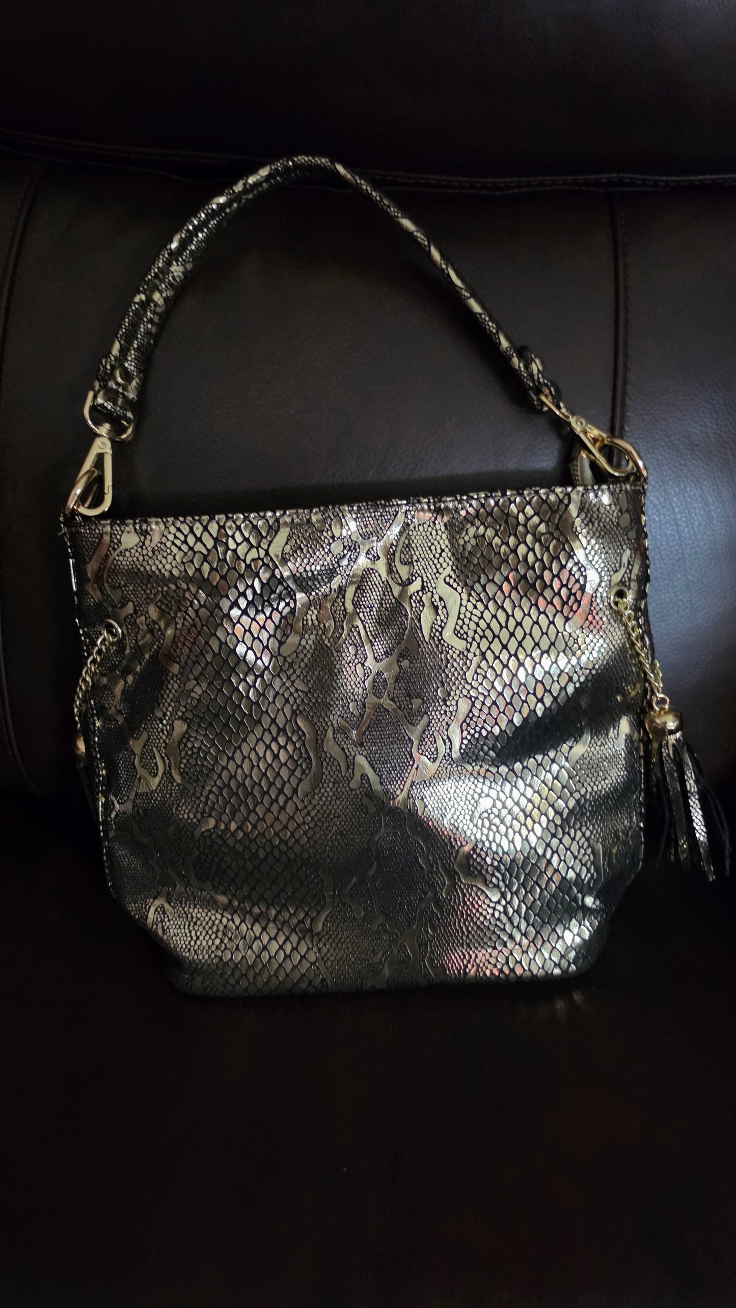 9.1.26 Purse snakeskin mirror sack