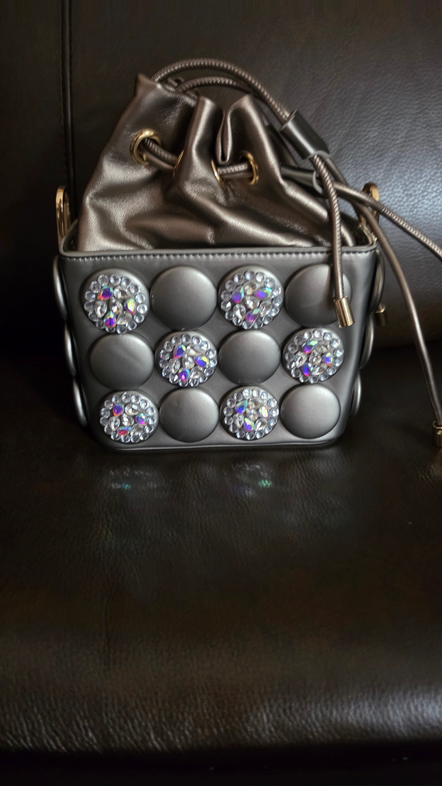 9.1.26 Purse box w bling circles