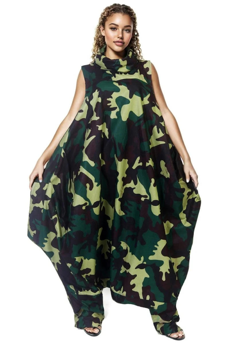 10.6.25 Jumper zip up bottom with calf neck attached OS