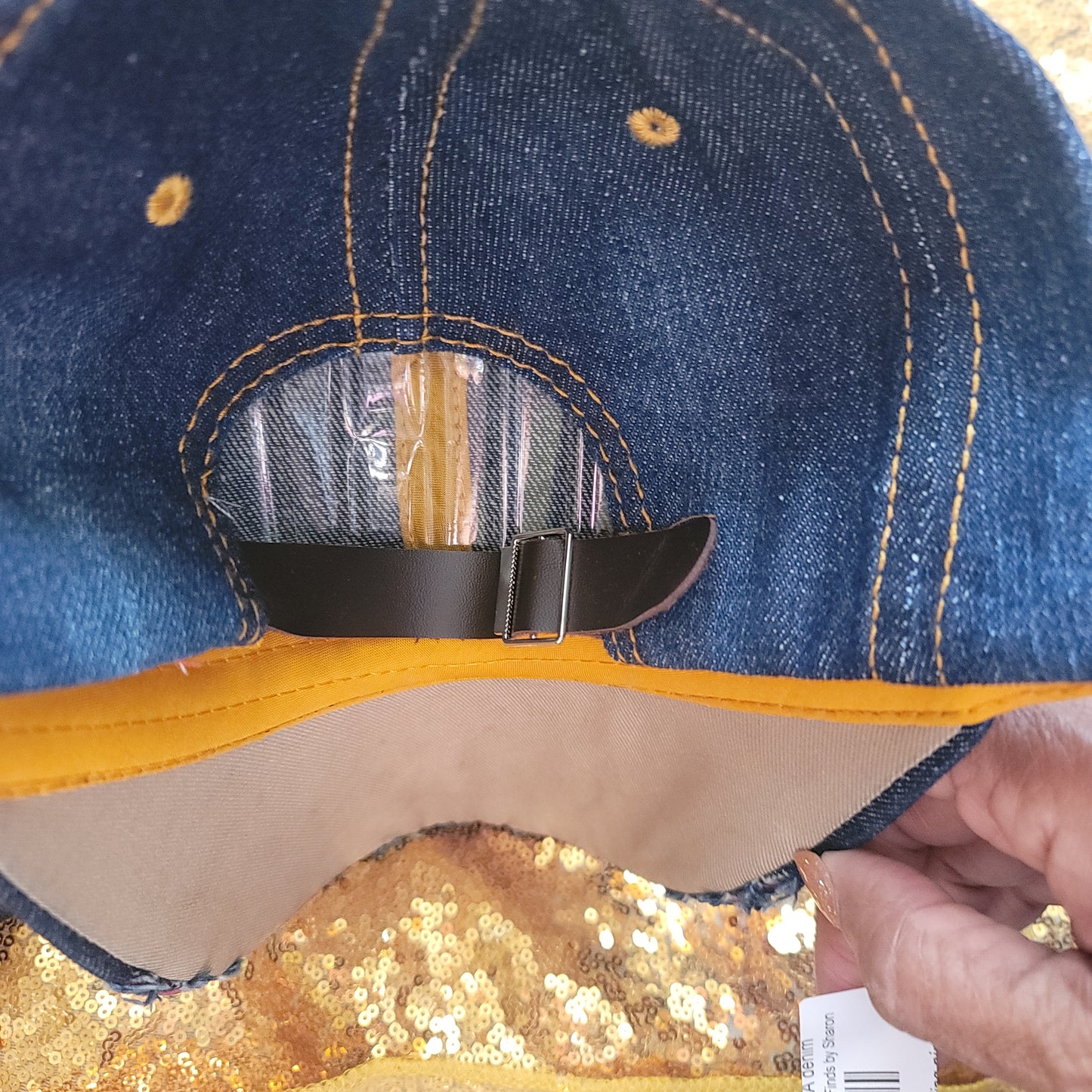 Caps AKA